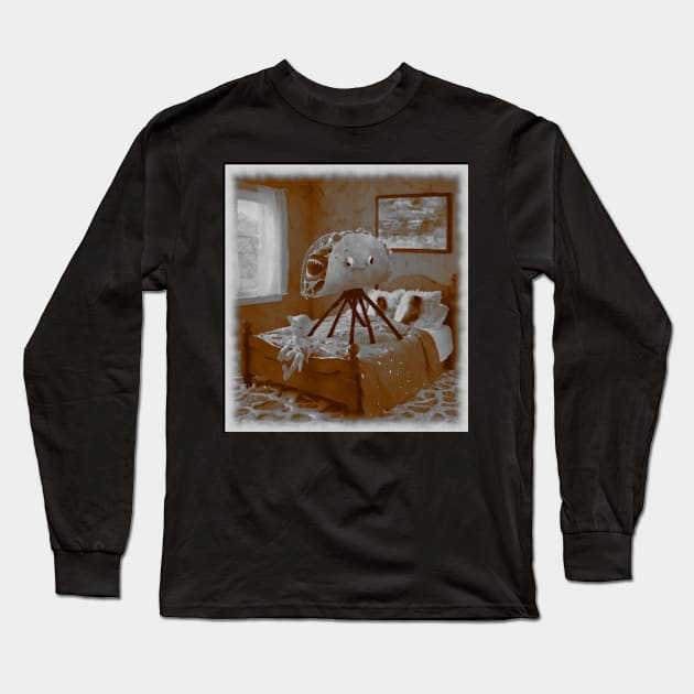 AI generated taco creature haunting my dreams Long Sleeve T-Shirt by Catbrat